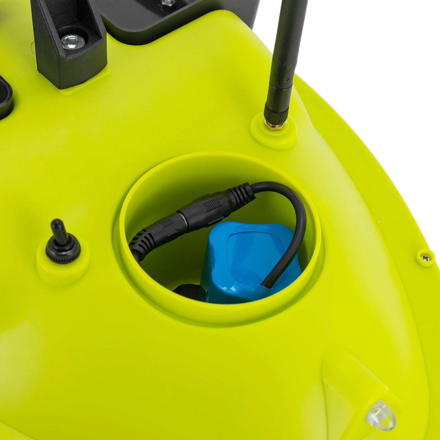 High-concerned GPS Fishing Bait Boat With 2 Batteries 16 Points