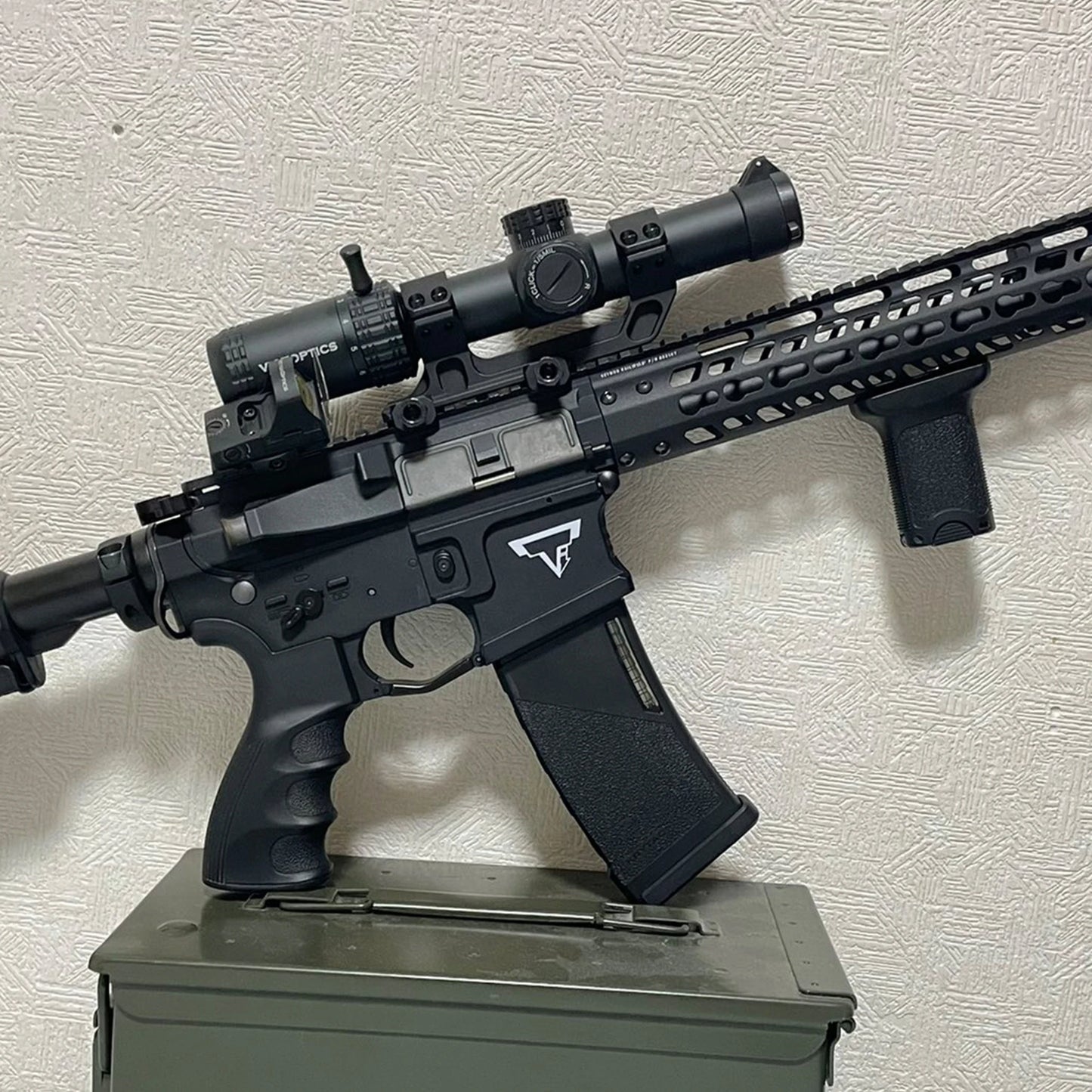 Vector Optics S6 1-6x24 SFP Riflescope With Red Green Illumination